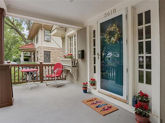 3rd image of 5618 Cherry St