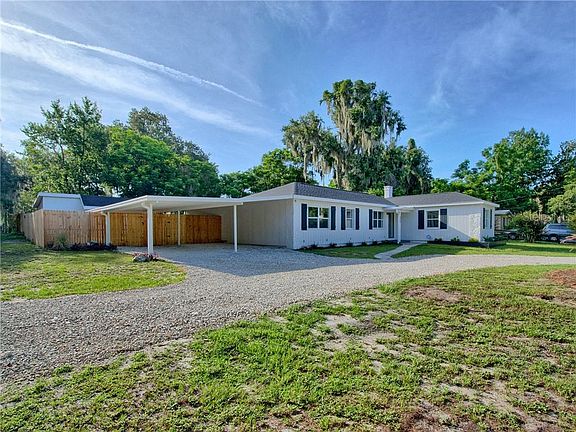 4th image of 820 Oak Dr
