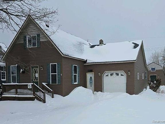 4th image of 5852 3rd Ave N