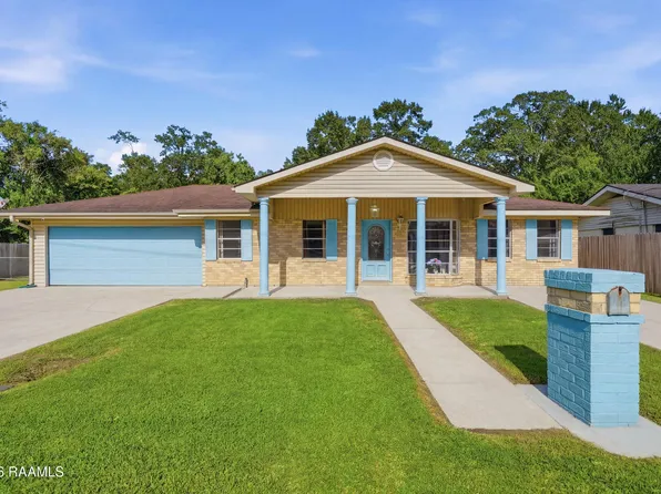 132 Tournoir St, Lafayette, LA 70506
