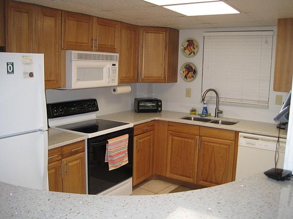 3rd image of 915 Ocean Shore Blvd #2060