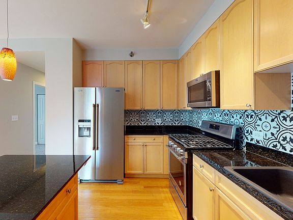4th image of 1250 S Michigan Ave APT 1002