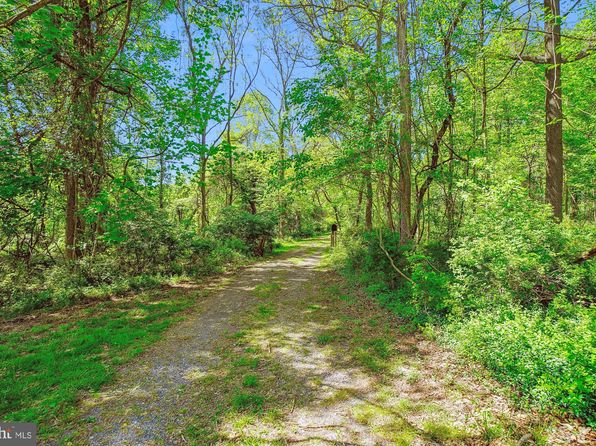 19900 New Hampshire Ave, Brinklow, MD 20862