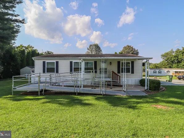 123 White Tail Ln, Windsor, PA 17366