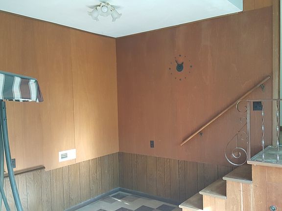 5th image of 3321 Douglas St