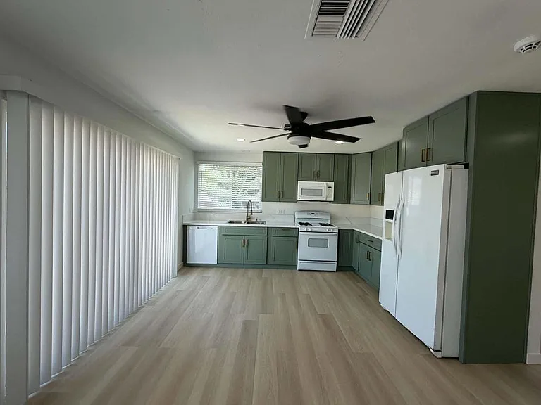 69150 San Susanna Ave — Photo 14