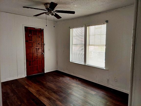 2nd image of 2703 Kenesaw Dr