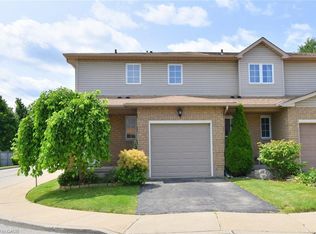 12 Whitedeer Rd #18, Stoney Creek, ON L8J 3T4