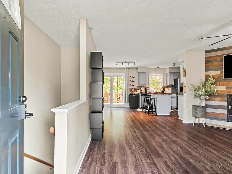 6804 Buttermere Dr — Photo 5