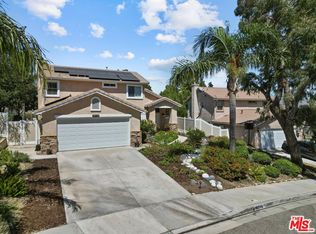 19719 Skyview Ct, Santa Clarita, CA 91351