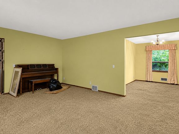 5th image of 15301 Willowood Dr