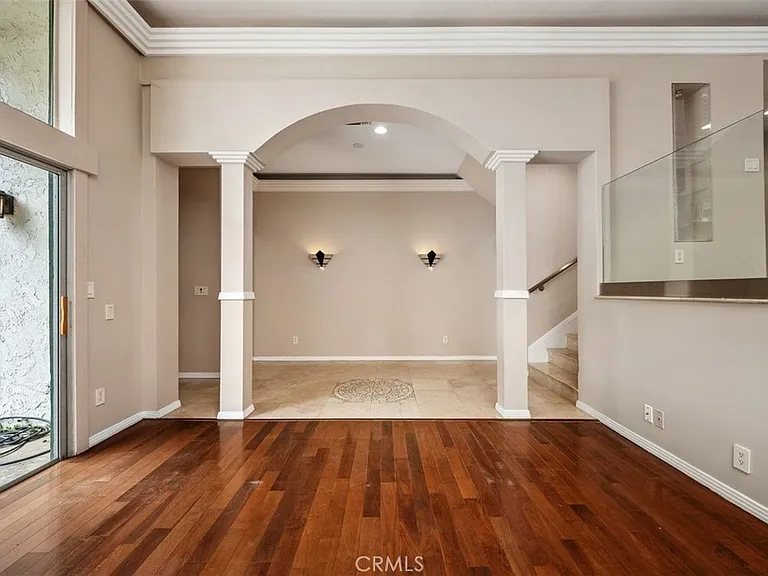 4930 McConnell Ave — Photo 6