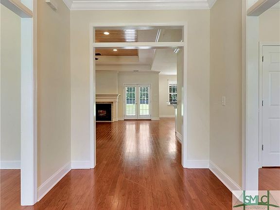 5th image of 423 Lake Rosalind Dr