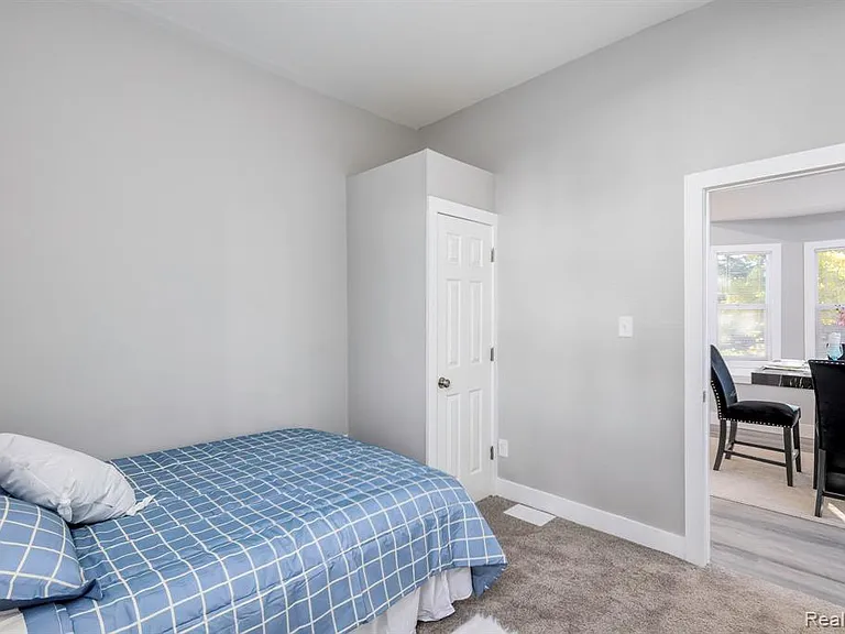2513 Concord St — Photo 16