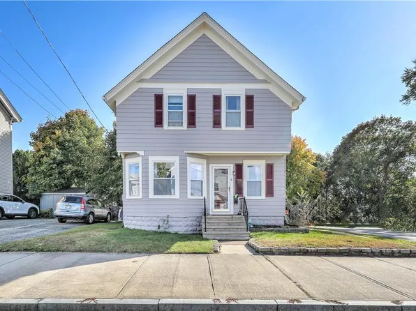 4 Church St, Cumberland, RI 02864