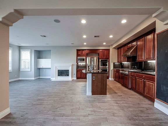 Large kitchen