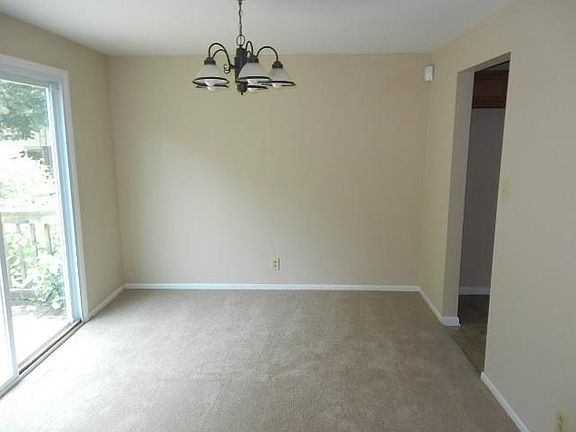 3rd image of 5306 Waverly St