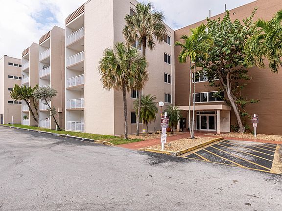 2nd image of 6930 Miami Gardens Drive #1-215