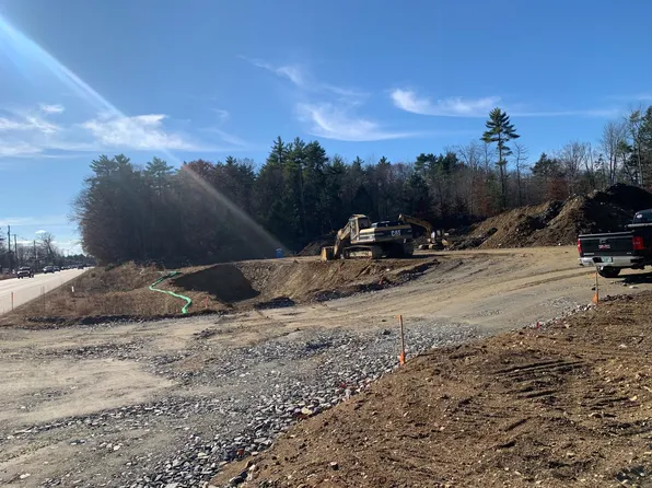 364 Calef Highway, Epping, NH 03042
