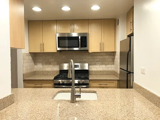 Rented by Stonehenge NYC LLC | media 3