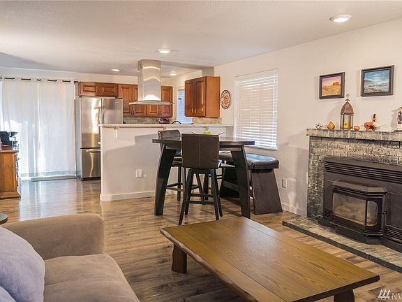 5th image of 3315 SE Windsor Ct