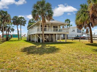 3432 Sandcastle Ln, Weeki Wachee, FL 34607