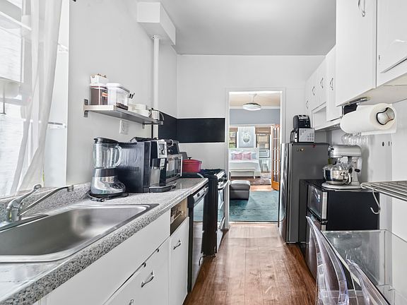 5th image of 220 E 82nd St APT 4FW