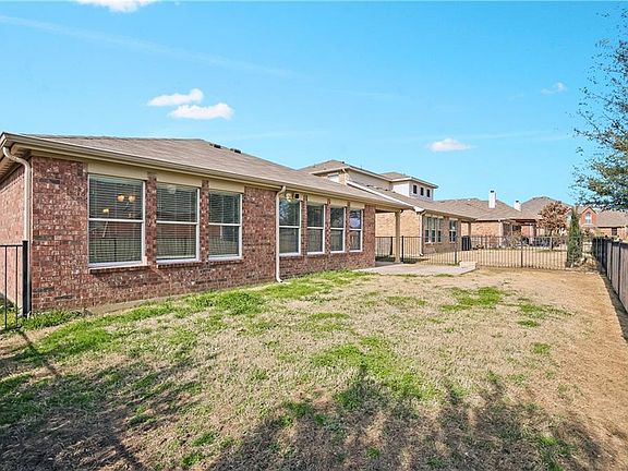 5th image of 15824 Mirasol Dr