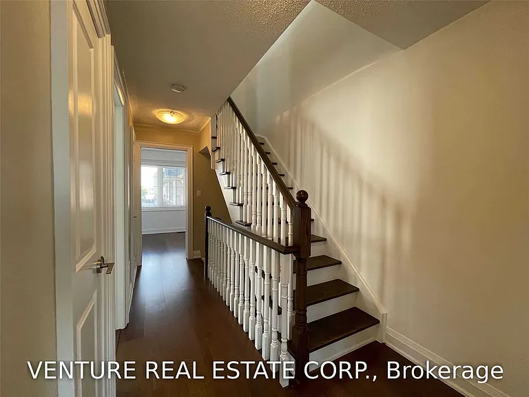 31 Ted Reeve Dr — Photo 20