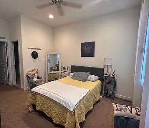4th image of 1827 Vineyard St #1