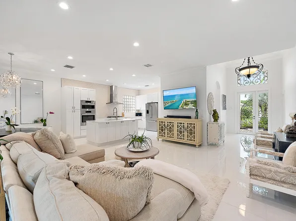 10680 Grande Boulevard, West Palm Beach, FL 33412