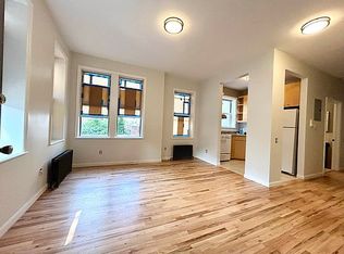 30-41 36th St #1F, Astoria, NY 11103