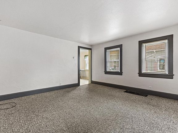 4th image of 1527 Buchanan STREET