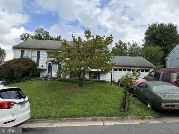 206 N Laura Anne Dr, Sterling, VA 20164