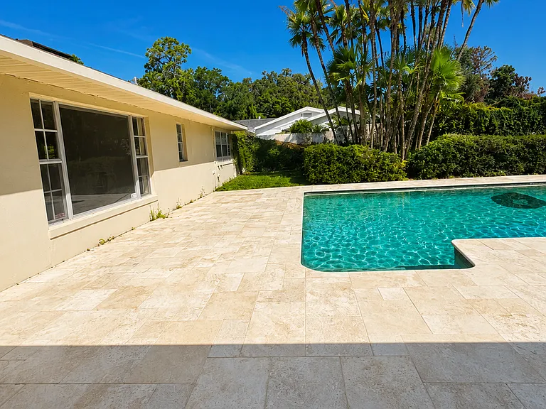1325 N Lake Otis Dr — Photo 22