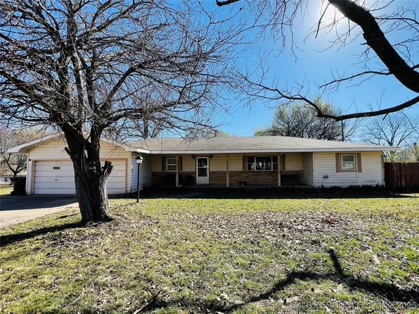 306 N Cherokee Trl, Beggs, OK 74421
