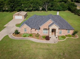 101 Avalon Dr, Princeton, TX 75407