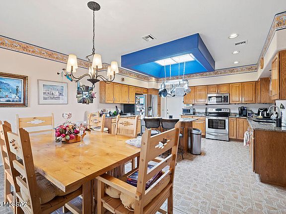 2nd image of 1701 W Sonoran View Dr