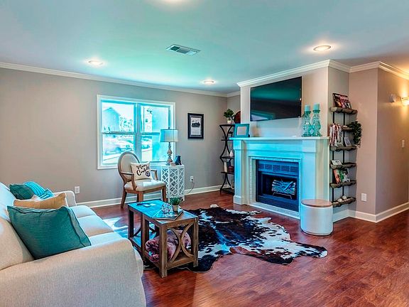 4th image of 1120 E Lee Blvd Unit M151