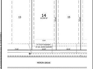 633 Heron Dr, Iowa City, IA 52245