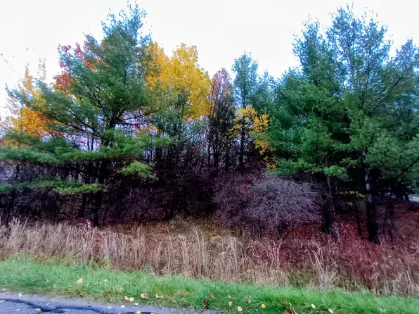 262 Islanders Way, Gladwin, MI 48624