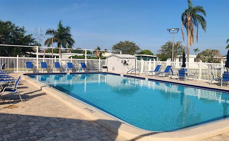 373 Majesty Dr #373 — Photo 4
