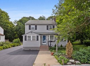 1 Gwinnett St, Hyde Park, MA 02136