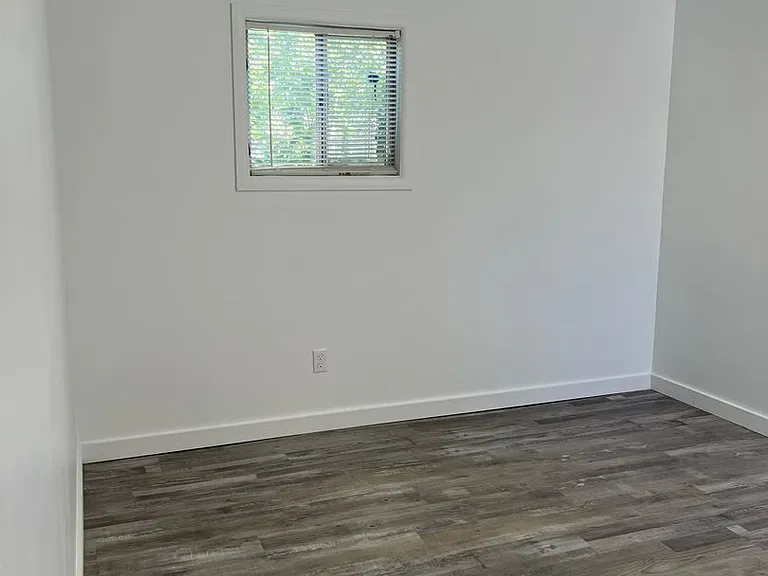 514 Laurel St — Photo 15
