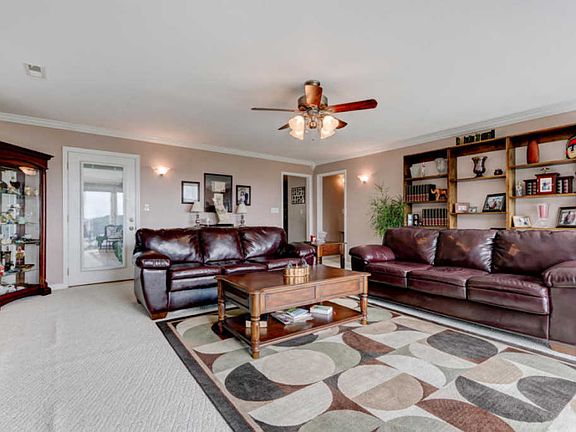 4th image of 3804 Elizabeth Downs Ln