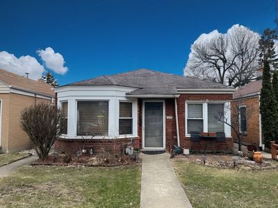5809 N Rogers Ave, Chicago, IL, 60646
