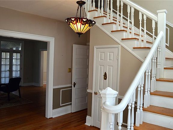 2nd image of 326 Highland Ave