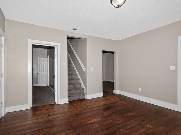 3rd image of 29 Howard St