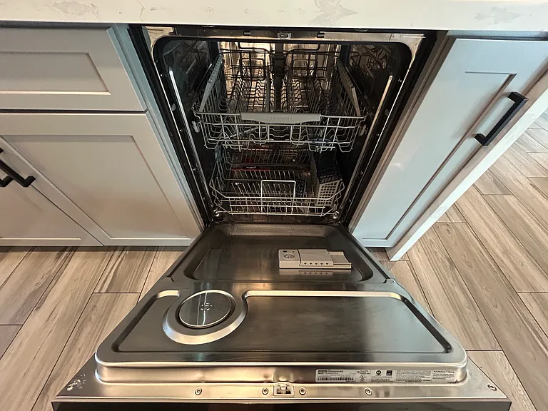 3507 E Claire Dr — Photo 13