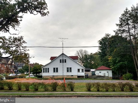 4th image of 973 Wilson Ave